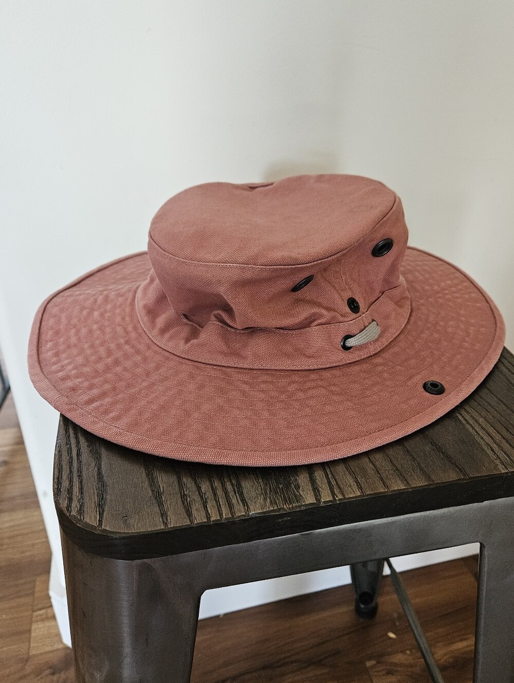 "Clay" T3 Wanderer Tilley Hat